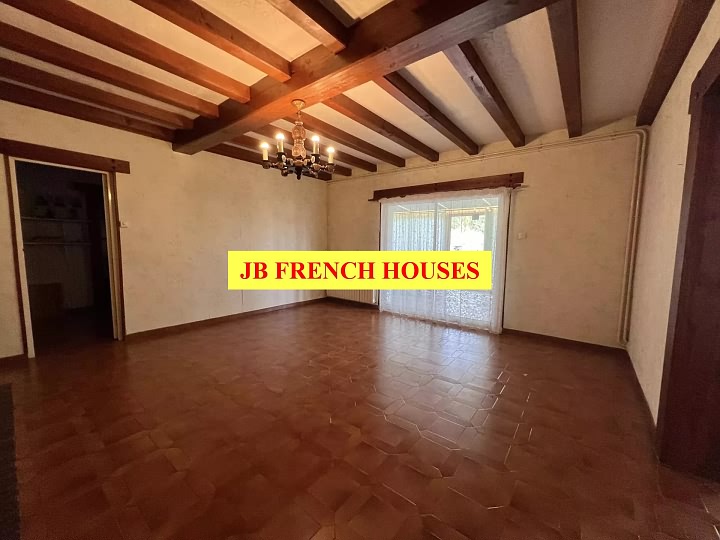 4 bed stone house for sale near Paillé