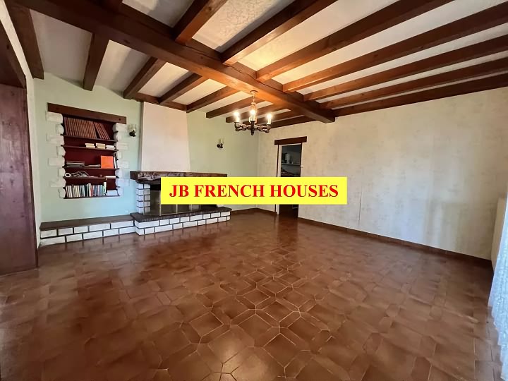 4 bed stone house for sale near Paillé