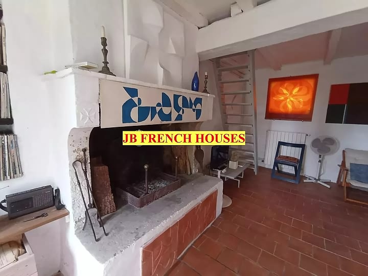 3 bed stone house for sale near Paillé