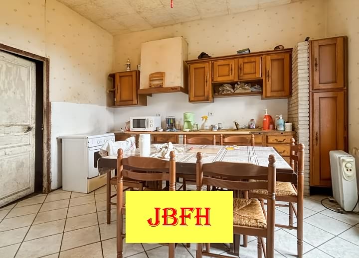4 bed stone house for sale near Bujalenas