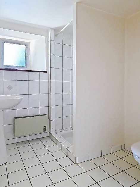 2 bed stone house for sale near Peer