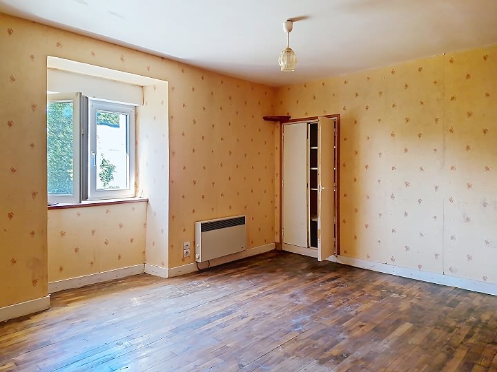 2 bed stone house for sale near Peer