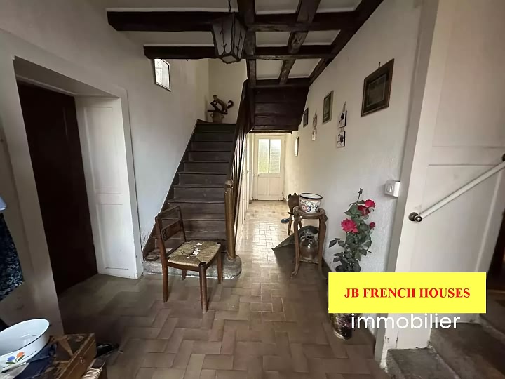 5 bed stone house for sale near Noth