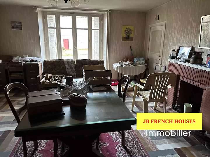 5 bed stone house for sale near Noth