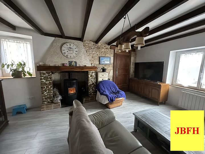 4 bed stone house for sale near Ardilleux
