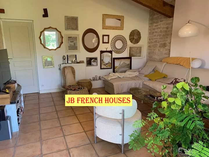 4 bed stone house for sale near Paillé