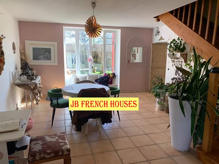 4 bed stone house for sale near Paillé