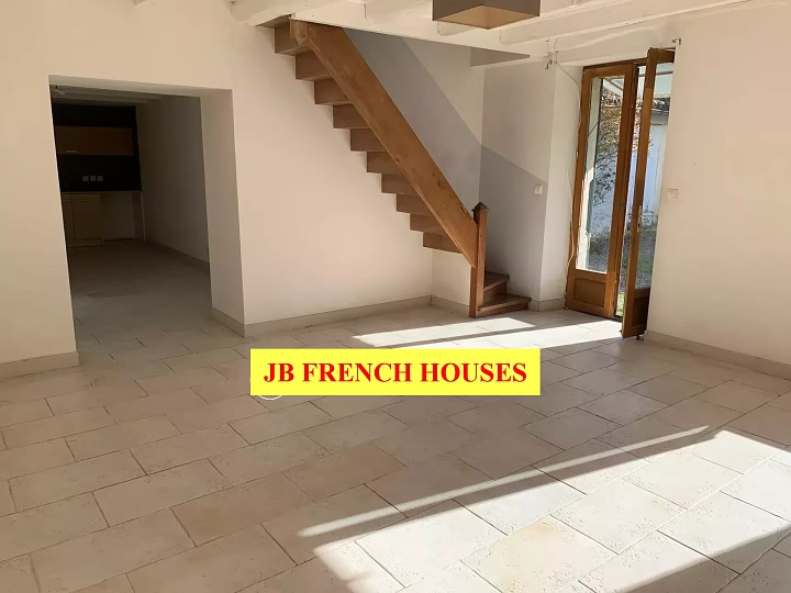 2 bed stone house for sale near Paillé