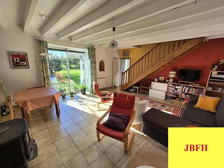 3 bed stone house for sale near Viennay