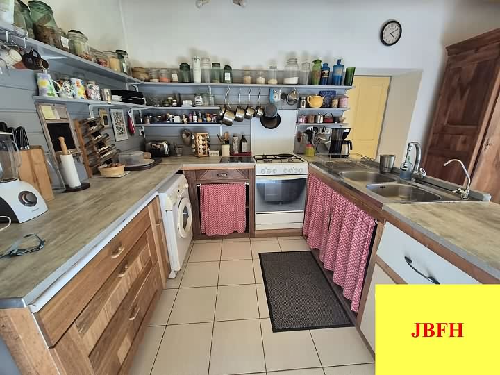 3 bed stone house for sale near Viennay