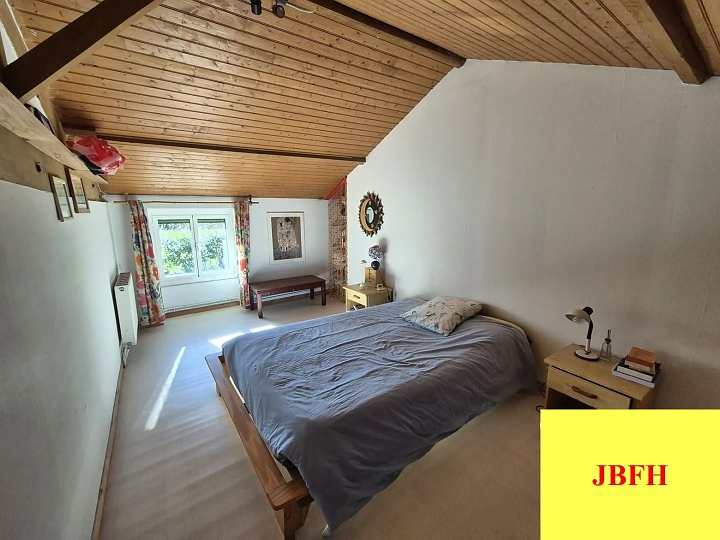 3 bed stone house for sale near Viennay