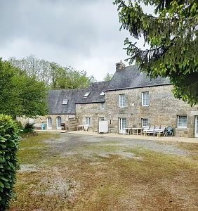 3 bed stone house for sale near Kerurien