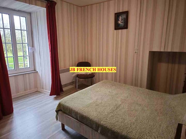 3 bed stone house for sale near Kerurien
