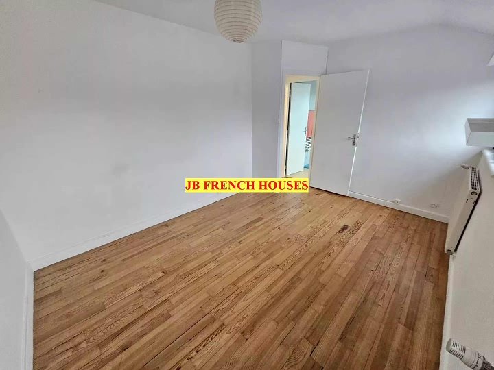 4 bed stone house for sale near Lanvellec