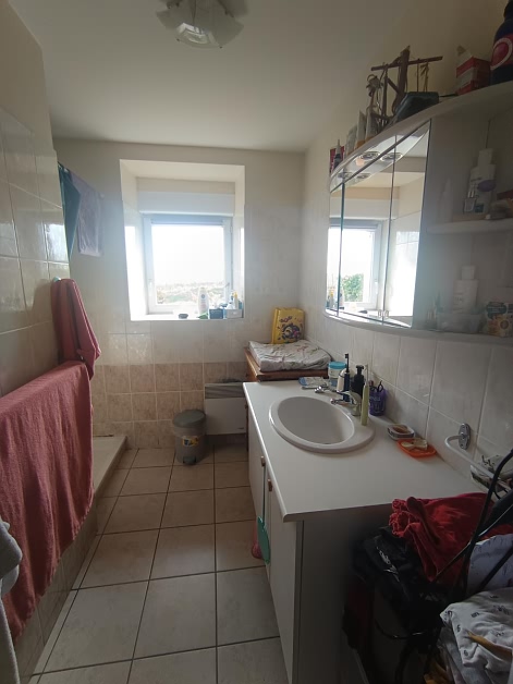 Maison en pierre de 3 chambres à vendre près de Mohon