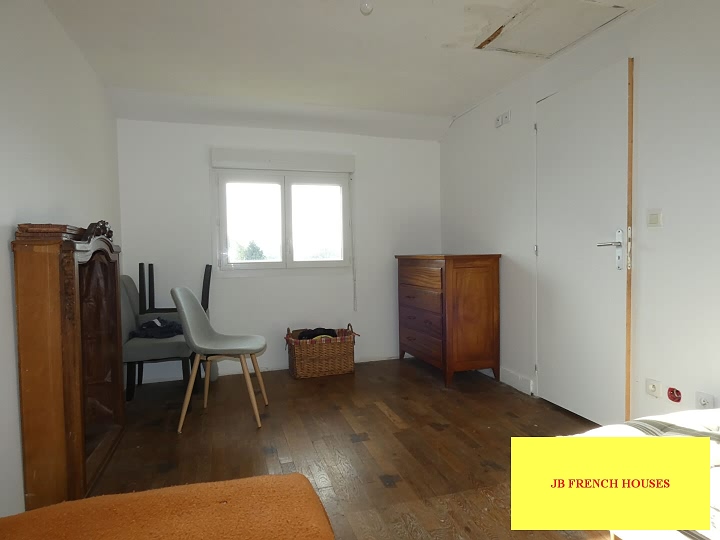 3 bed stone house for sale near Lapenty
