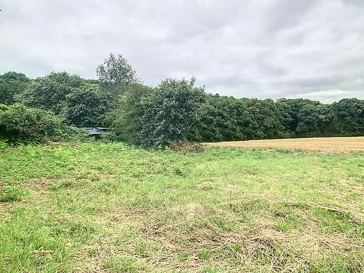 Maison en pierre à rénover près de Mohon