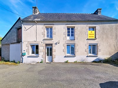 3 bed stone house for sale near Taupont