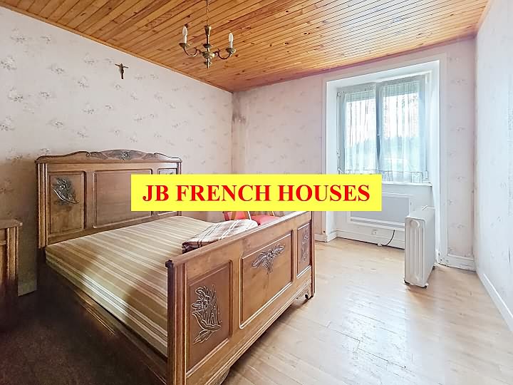 3 bed stone house for sale near Taupont