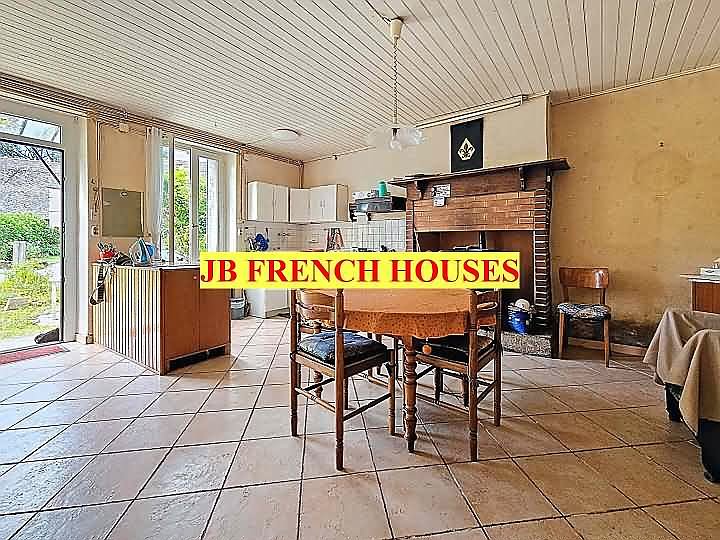 2 bed stone house for sale near Taupont