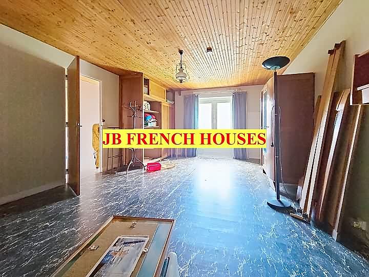 2 bed stone house for sale near Taupont