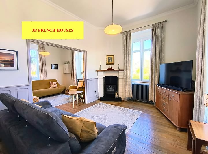 4 bed stone house for sale near Lesbois