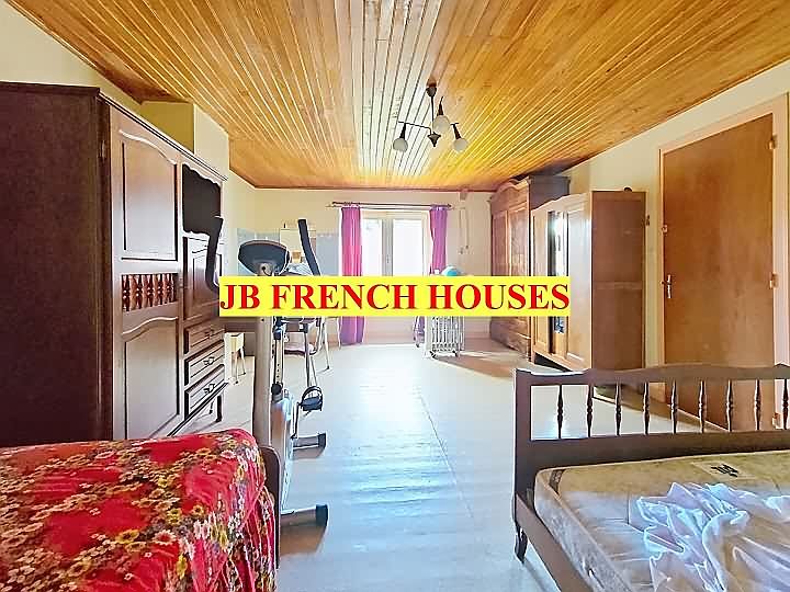 2 bed stone house for sale near Taupont