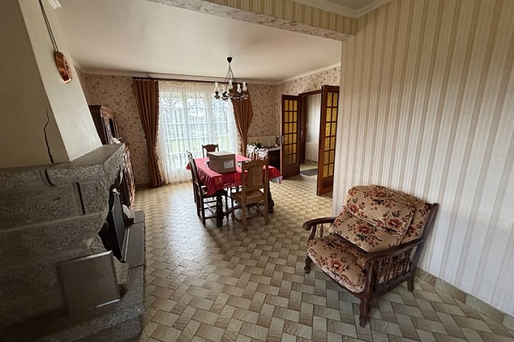 3 bed house for sale near Taupont