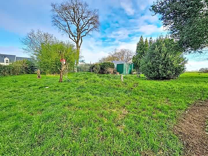 Maison en pierre de 3 chambres à vendre près de Mohon