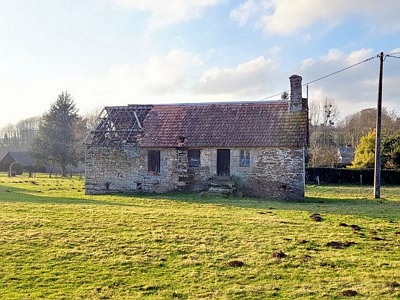 Stone barn to renovate near Bion