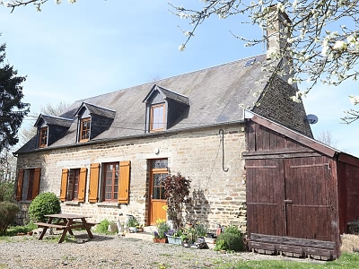 3 bed stone house for sale near Vengeons