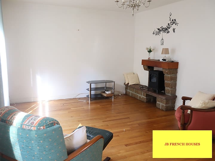 3 bed stone house for sale near Vengeons