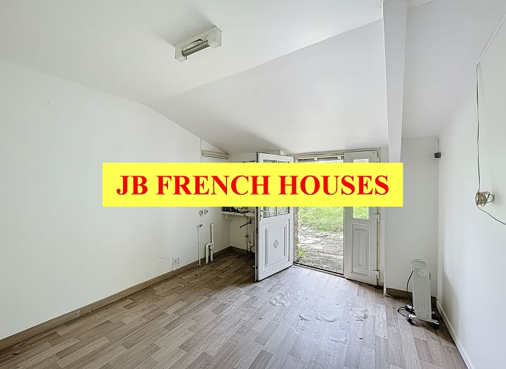 2 bed stone house for sale near Colomel