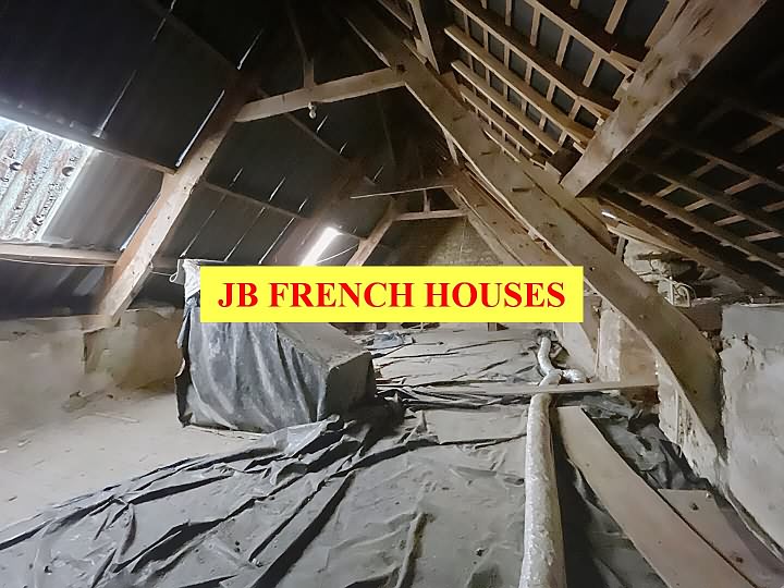 2 bed stone farmhouse for sale near Loutehel