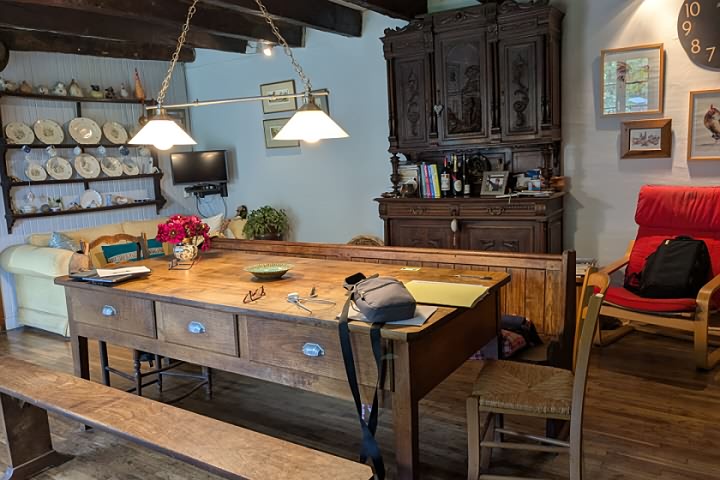 Maison en pierre de 4 chambres à vendre près de Mohon