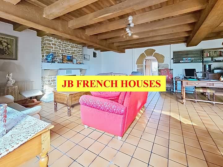 5 bed stone house for sale near Peer