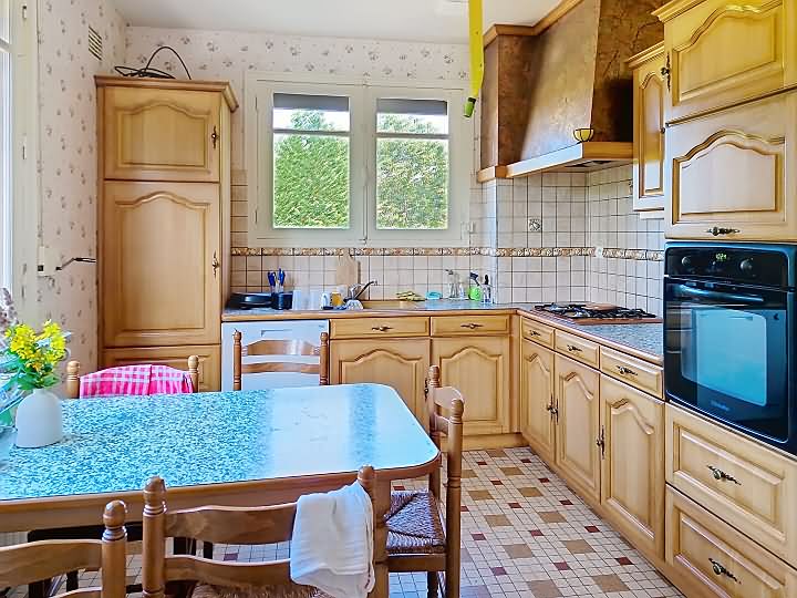 6 bed house for sale near Peer