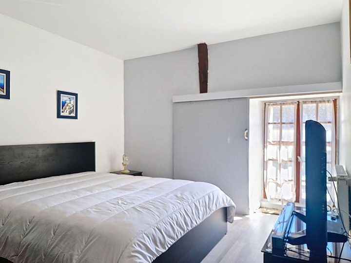 3 bed stone house for sale near Taupont