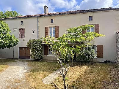 4 bed stone house for sale near Aizet