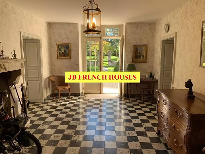4 bed stone house for sale near Paillé