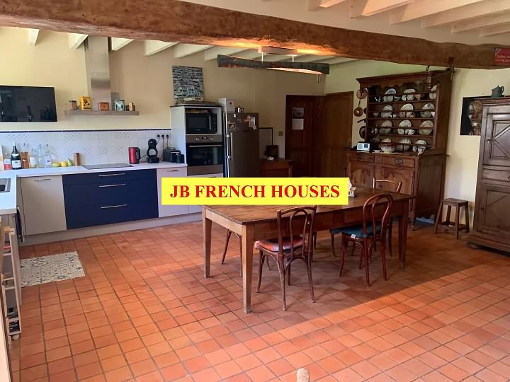 4 bed stone house for sale near Paillé
