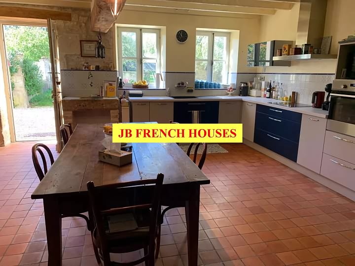 4 bed stone house for sale near Paillé