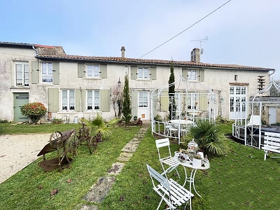 3 bed stone house for sale near Pliboux