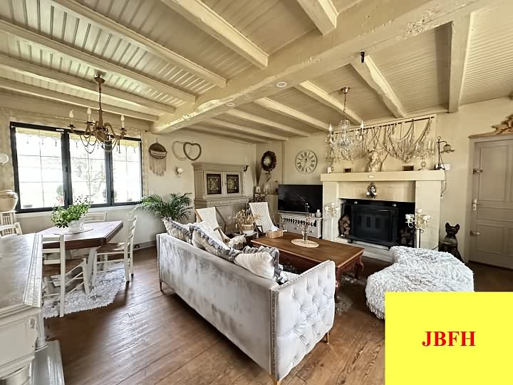 3 bed stone house for sale near Pliboux