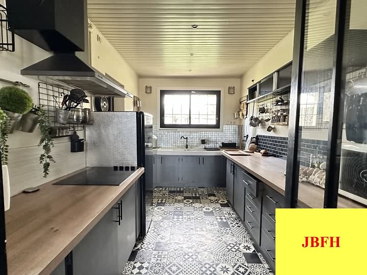 3 bed stone house for sale near Pliboux