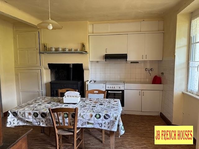 2 bed stone house for sale near Affieux