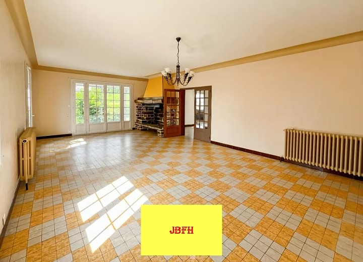 4 bed stone house for sale near Bujalenas