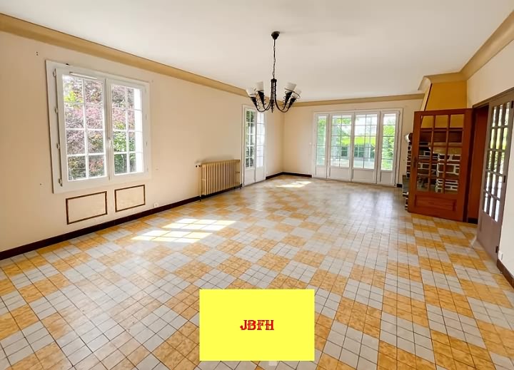 4 bed stone house for sale near Bujalenas