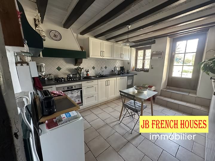4 bed stone house for sale near Noth