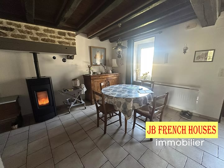 4 bed stone house for sale near Noth